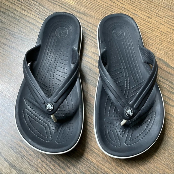 Crocs Unisex Crocband Flip Flops Black M6 W8 - Picture 1 of 9
